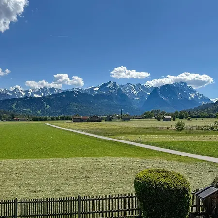 Weitblick Zugspitze * Farchant